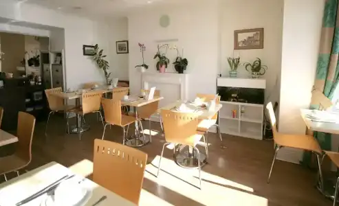 Atlantic Seafront Guest Accommodation - 18