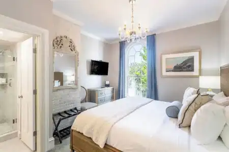 Serenity Inn Newport - 39