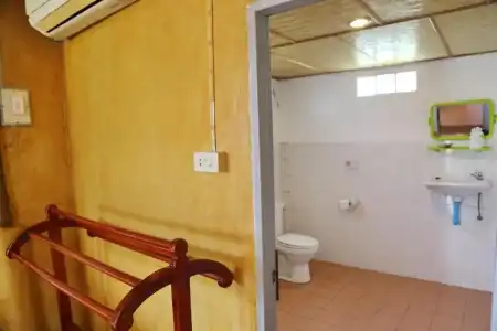 TP Hut Bungalows - 4