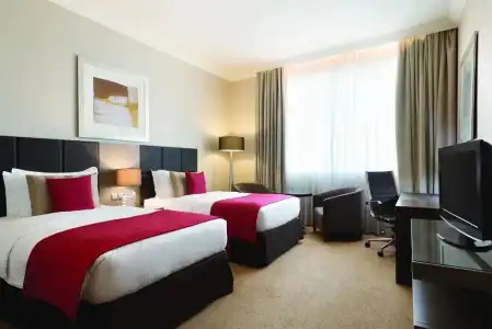 Ramada by Wyndham Abu Dhabi Downtown - 3