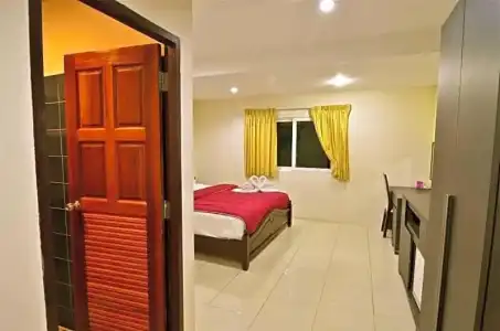Square One Patong - 128
