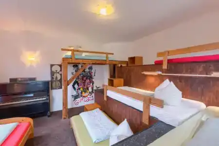 Lollis Homestay - Hostel - 35