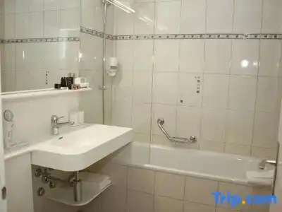 Grichting & Serviced Apartments - 40