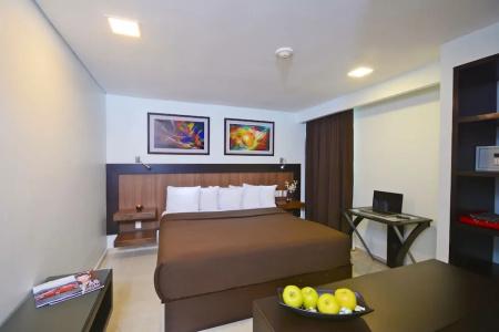 & Suites PF - 96