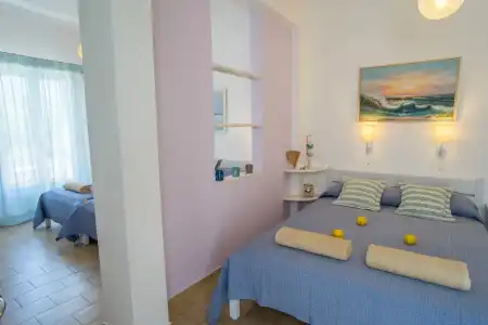 Cyclades Studios - 183