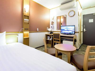 Toyoko Inn Himeji Station Shinkansen Minami - 77