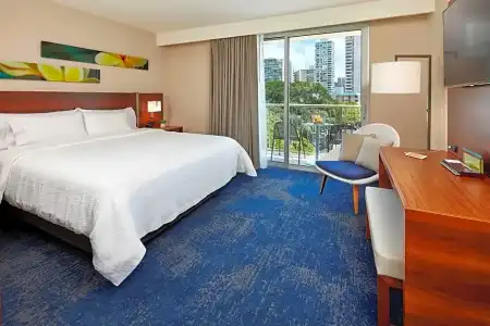 Hilton Garden Inn Waikiki Beach - 68