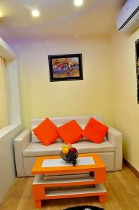 Royal Penguin Boutique & Spa - 81