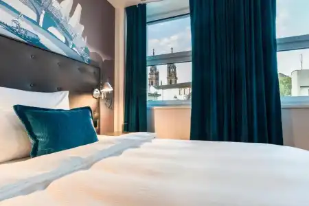 Motel One Basel - 43