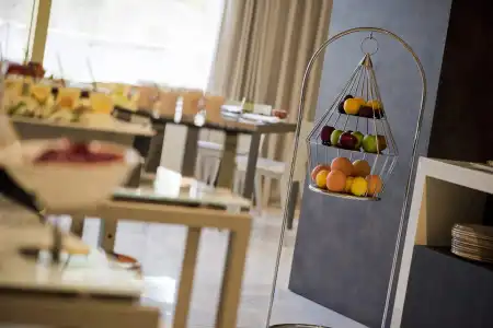 voco DOHA WEST BAY SUITES by IHG - 9