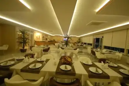 İzgi Turhan - 18