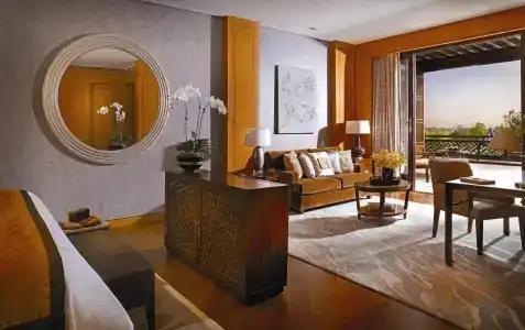 Four Seasons Hangzhou at West Lake - 3