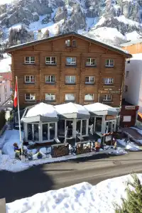 Grichting & Serviced Apartments - 35