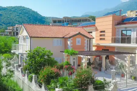Villa Dragana with Heading Swimming Pool and Parking - 33