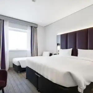 Premier Inn Dubai International Airport - 36