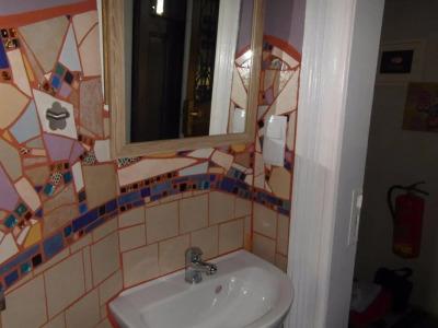 Homeplanet Hostel - 8