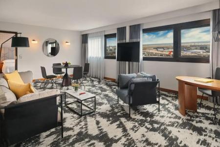 Sheraton Frankfurt Airport & Conference Center - 1