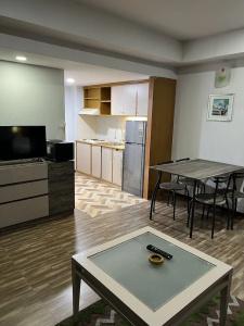 Mall Suites - 299