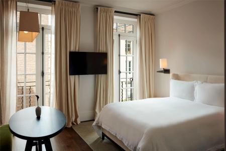 The Mercer - 22