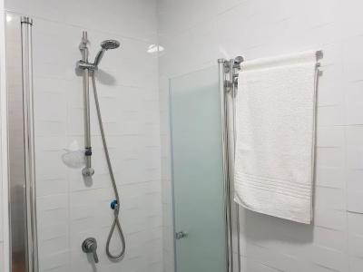 Airport Guest House - 14