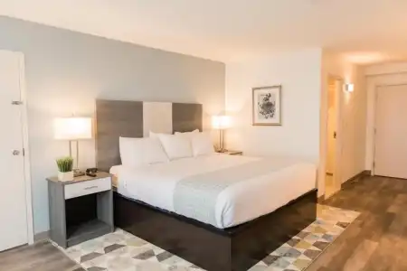 Sea Crest Beach Resort - 70