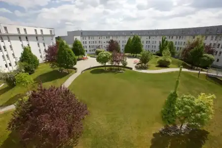 Campus - 0