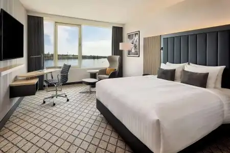 Courtyard by Marriott Hannover Maschsee - 29