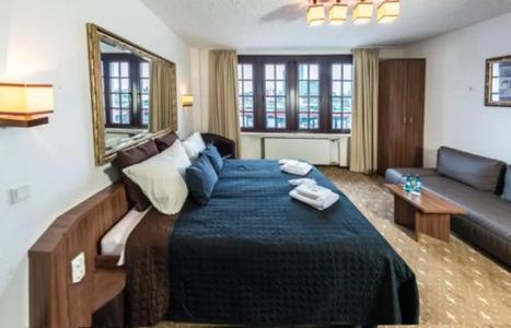 Und Restaurant Löwenbräu Köln - 81