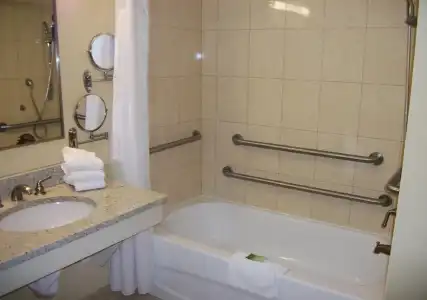 Holiday Inn Express Tampa N I-75 - University Area by IHG - 6