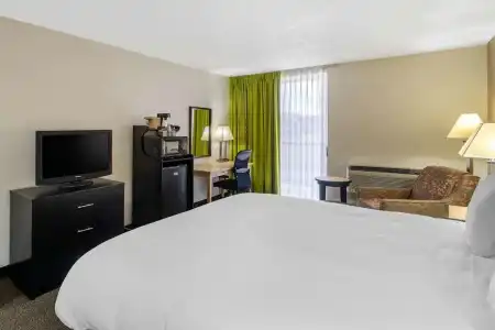 Quality Inn Tyler - Lindale - 30