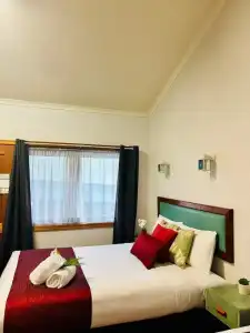 Downs Motel - 52