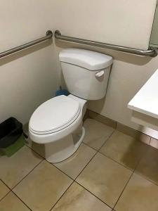 Pepper Tree Boutique Kitchen Studios - Anaheim - 27