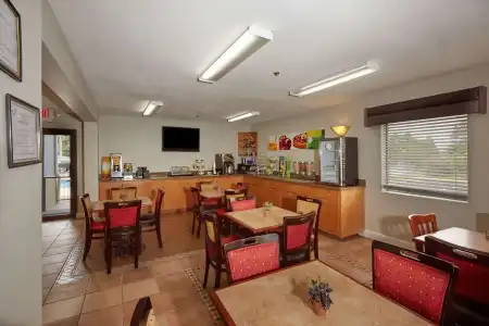Quality Inn Augusta West Near Fort Gordon - 19