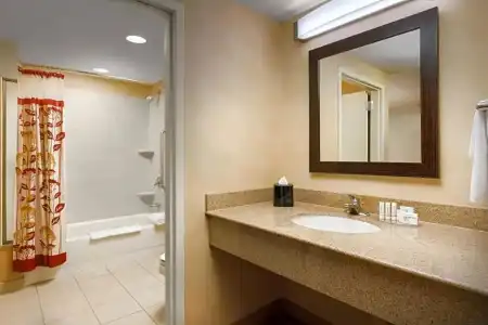 Courtyard by Marriott Boston-South Boston - 43