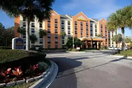 Wyndham Garden - 20