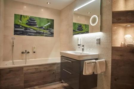 Bernstein Acamed Resort - 56