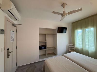 Hostal Rom - 23