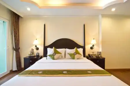 LK Royal Suite Pattaya - 6