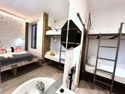 ECO Hostel - 164