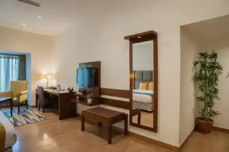 Ahuja Residency, Sunder Nagar - 71
