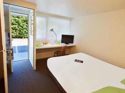 Campanile NATURE - Aix Les Bains - 53