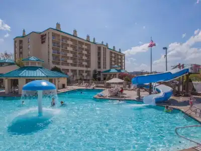 Music Road Resort Inn - 61