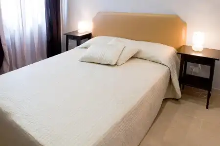 Extra B&B - 60