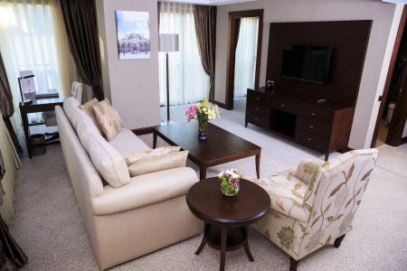 Grand Aras & Suites - 90
