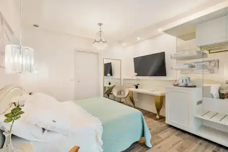 Dreams Guest House - 114