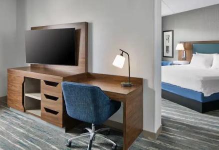 Hampton Inn & Suites Saratoga Springs Downtown - 116