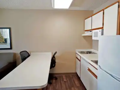 Southpoint Suites - 21