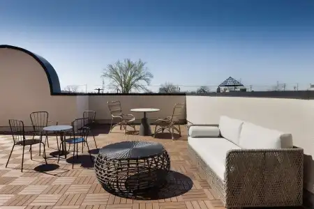 DoubleTree Suites by Hilton Lexington - 16