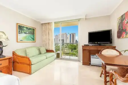 Luana Waikiki & Suites - 49