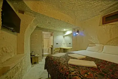 Zeus Cave Suites - 35